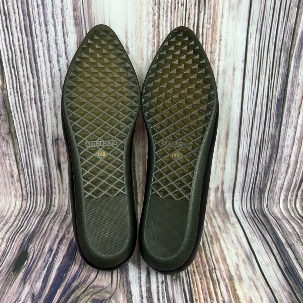 Aerosoles Virona Black Leather Ballet Flats New Size 10.5